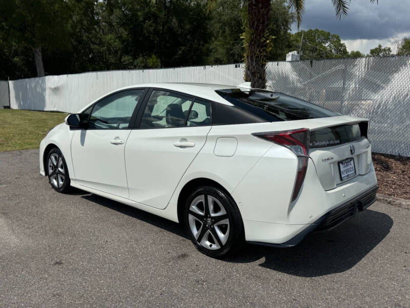 2017 Toyota Prius Four Touring
