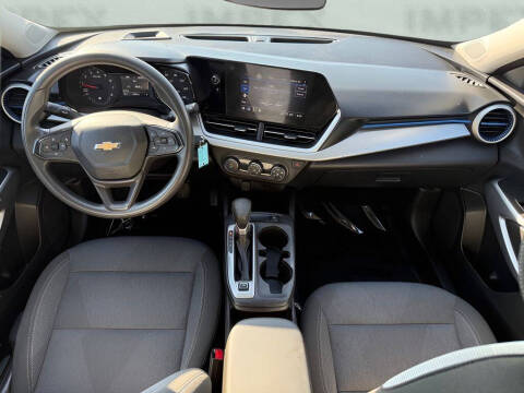 2024 Chevrolet Trax LS