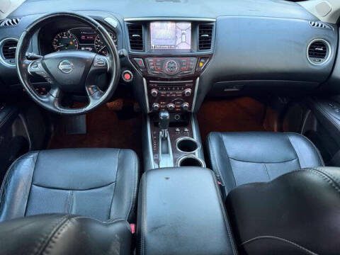 2013 Nissan Pathfinder Platinum
