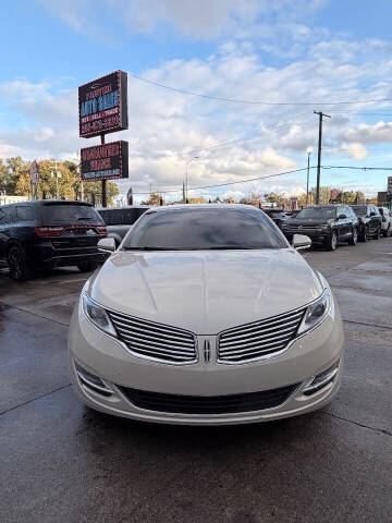 2014 Lincoln MKZ