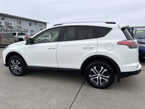 2016 Toyota RAV4 LE