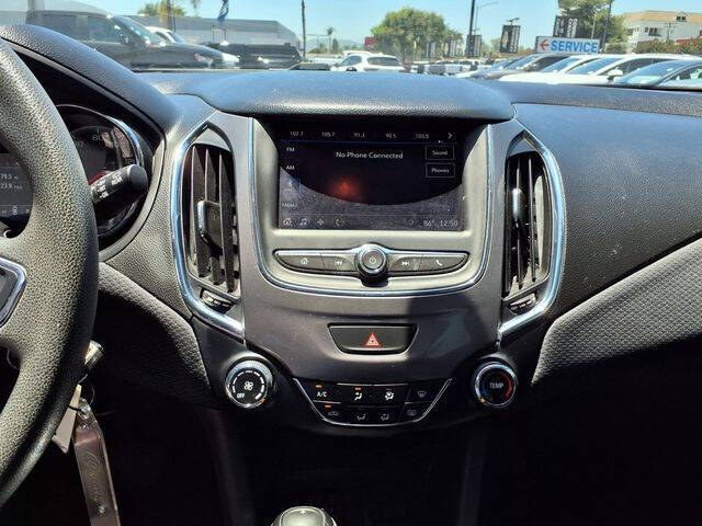 2019 Chevrolet Cruze LS