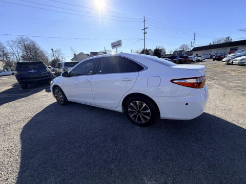 2017 Toyota Camry LE