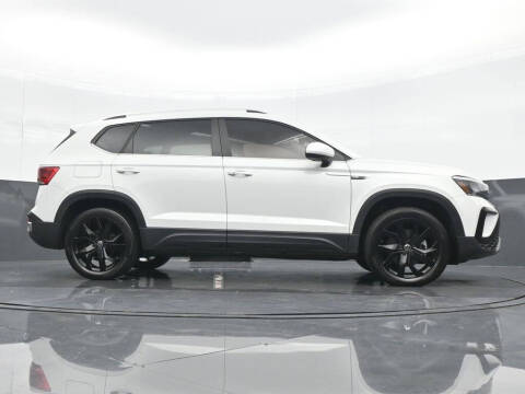 2022 Volkswagen Taos SE 4Motion