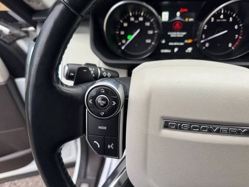 2017 Land Rover Discovery HSE Luxury