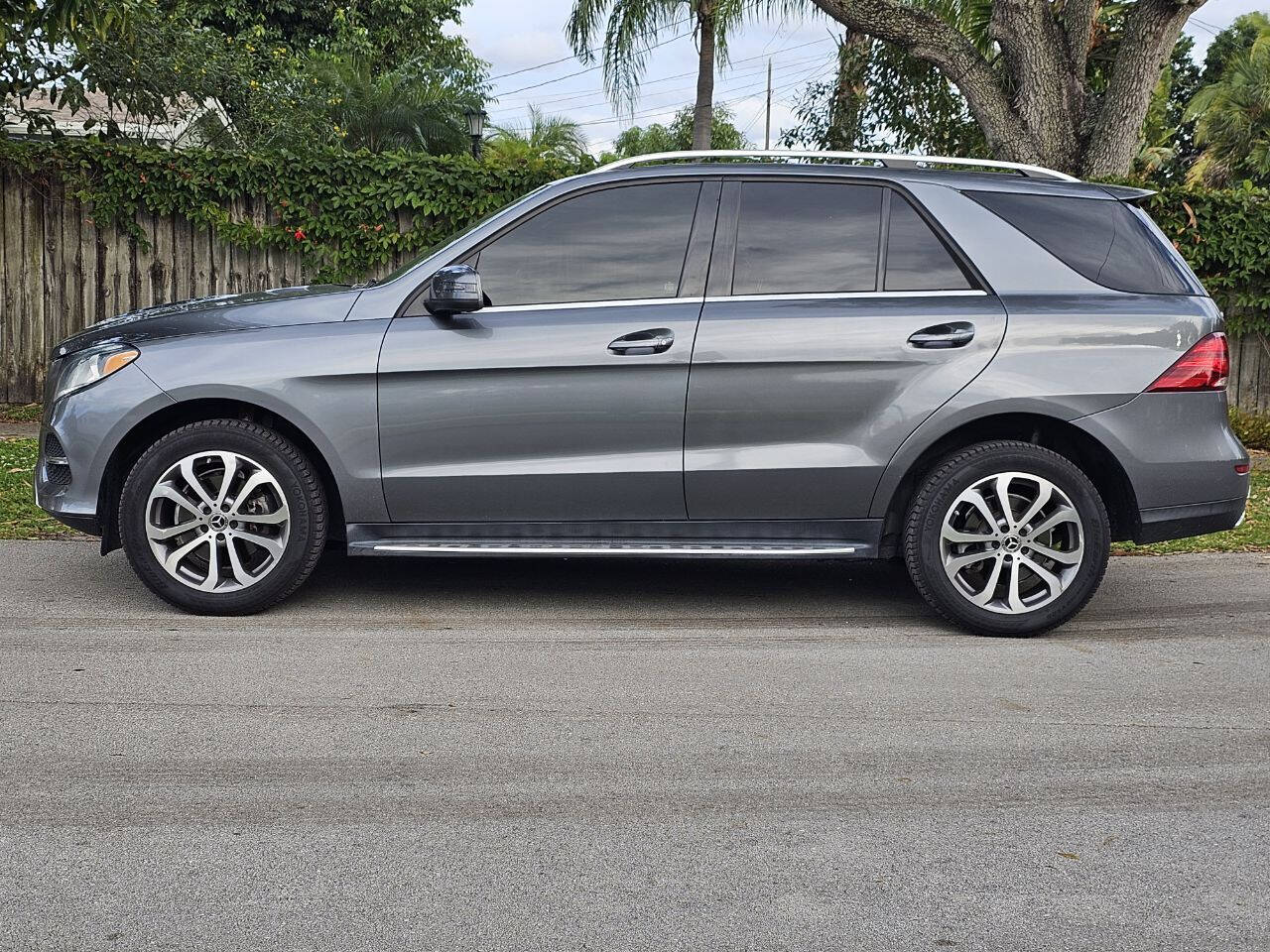 2018 Mercedes-Benz GLE-Class SUV / Crossover - $18,196