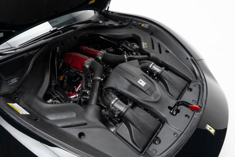 2025 Ferrari Roma Spider