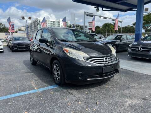 2015 Nissan Versa Note for sale at THE SHOWROOM in Miami FL