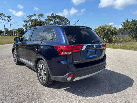 2016 Mitsubishi Outlander SE