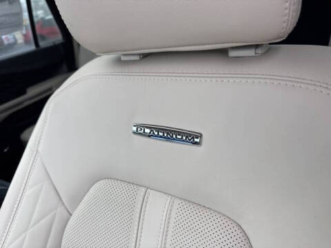 2024 Ford Expedition Platinum