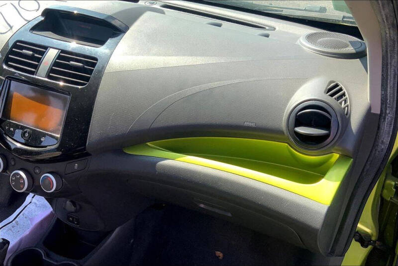 2013 Chevrolet Spark 1LT Auto