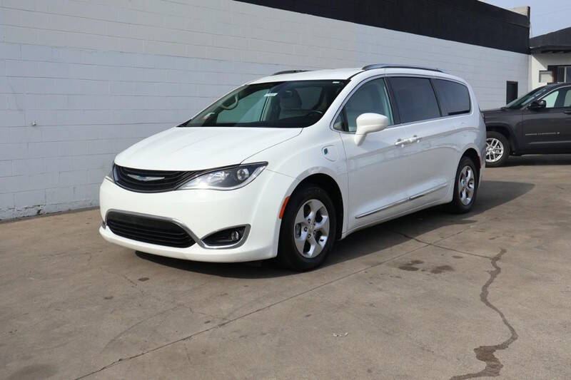 2018 Chrysler Pacifica Hybrid Touring L