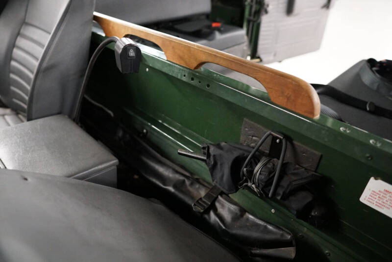 2000 Land Rover Defender