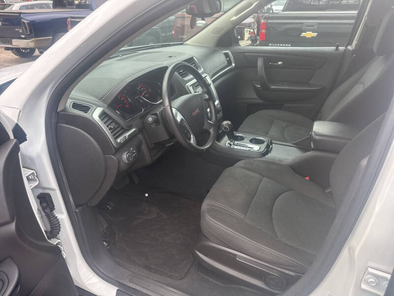 2016 GMC Acadia SLE-1