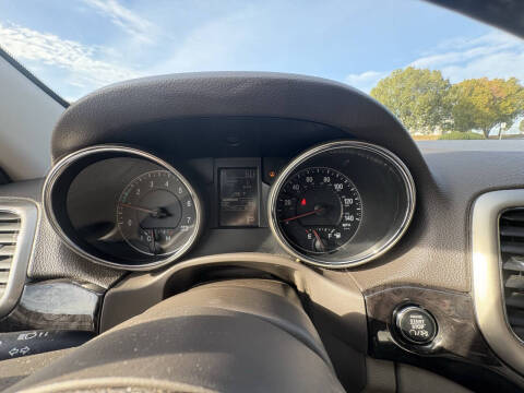 2011 Jeep Grand Cherokee Laredo