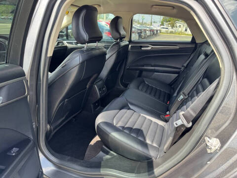 2019 Ford Fusion SEL