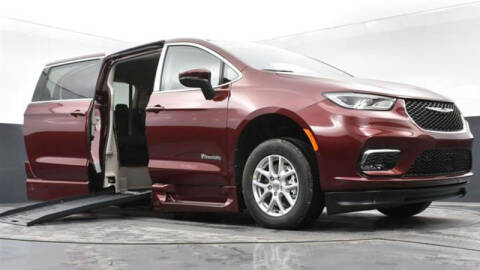 2023 Chrysler Pacifica for sale at A&J Mobility in Valders WI