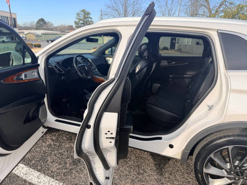 2019 Lincoln Nautilus Reserve