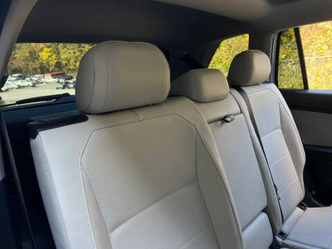 2018 Volkswagen Tiguan 2.0T SEL 4Motion