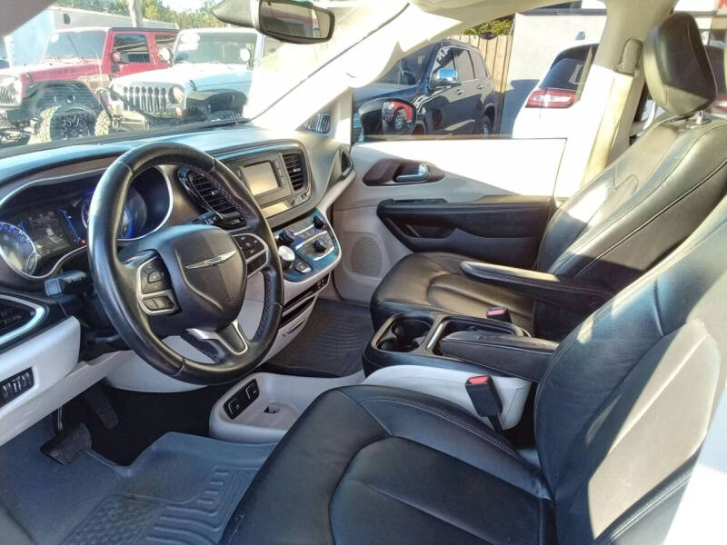 2017 Chrysler Pacifica