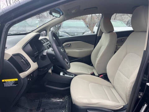 2013 Kia Rio 5-Door LX