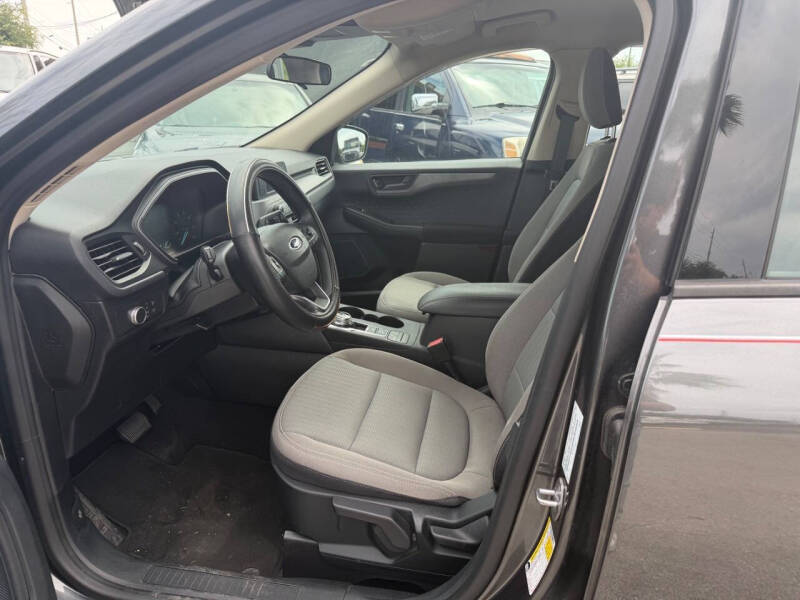 2020 Ford Escape S