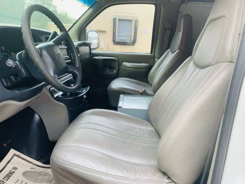 2000 Chevrolet Express G2500