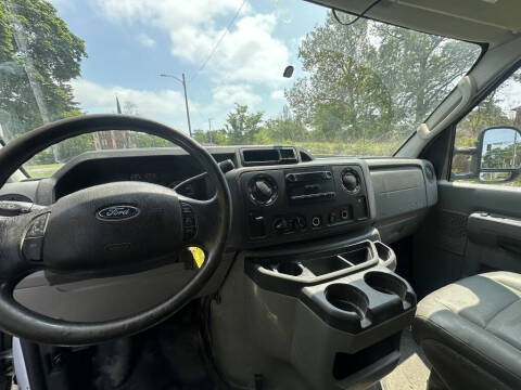 2012 Ford E-Series E-350 SD