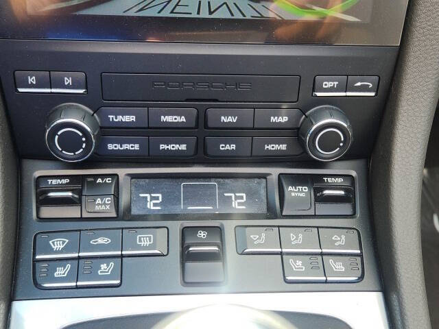 2024 Porsche 718 Boxster S