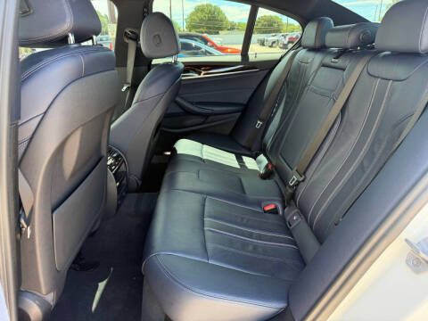 2017 BMW 5 Series 530i