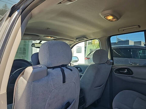 2005 Chevrolet TrailBlazer LS