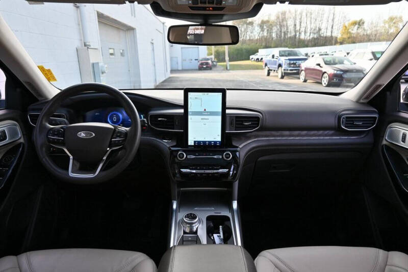 2022 Ford Explorer Platinum