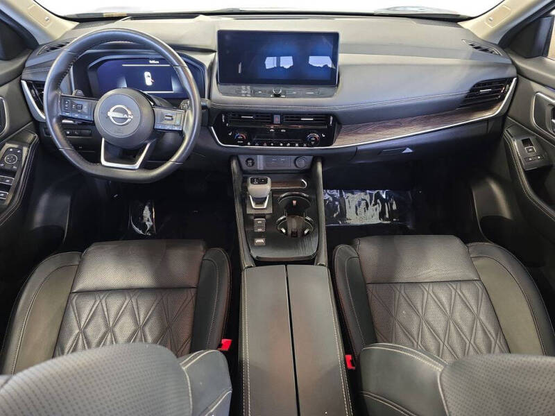 2024 Nissan Rogue Platinum