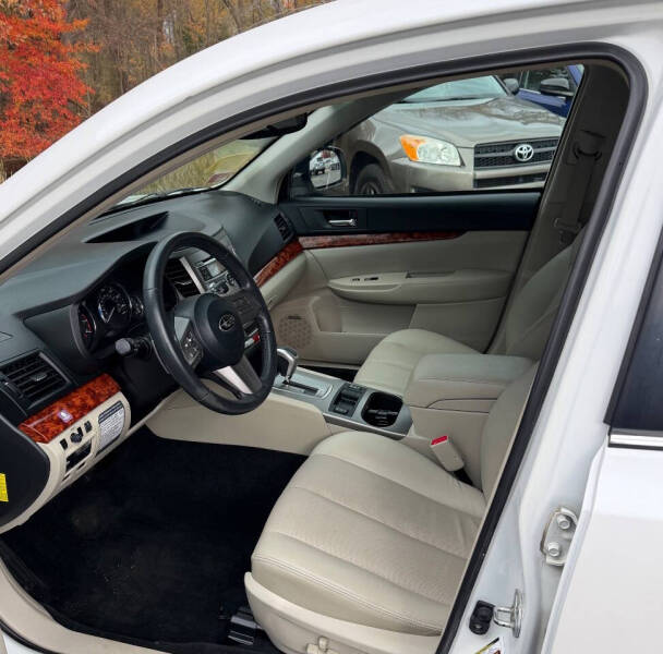 2011 Subaru Outback 2.5i Limited