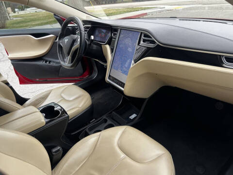 2014 Tesla Model S 85