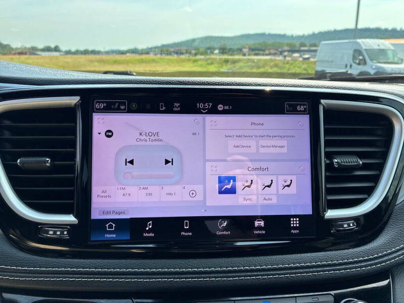 2022 Chrysler Pacifica Touring
