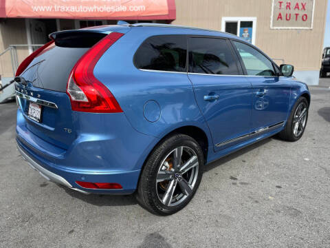 2017 Volvo XC60 T5 Dynamic