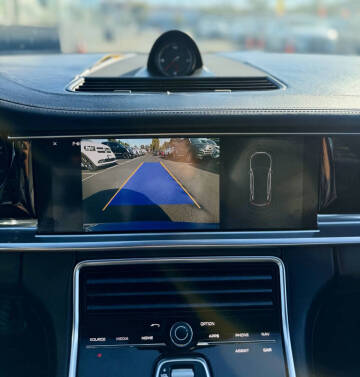 2017 Porsche Panamera 4