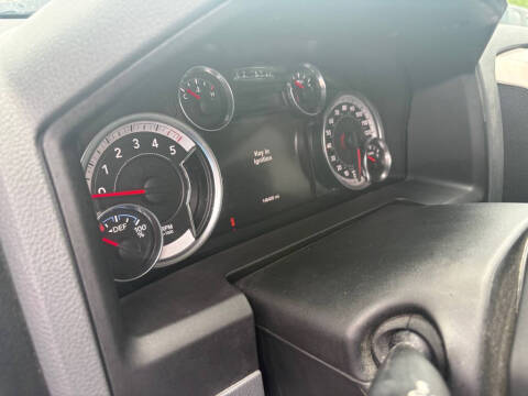 2017 RAM 1500 SLT