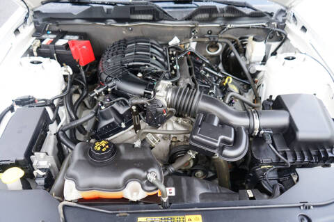 2012 Ford Mustang V6