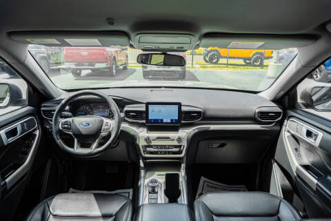 2024 Ford Explorer XLT