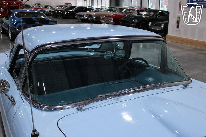1957 Ford Thunderbird