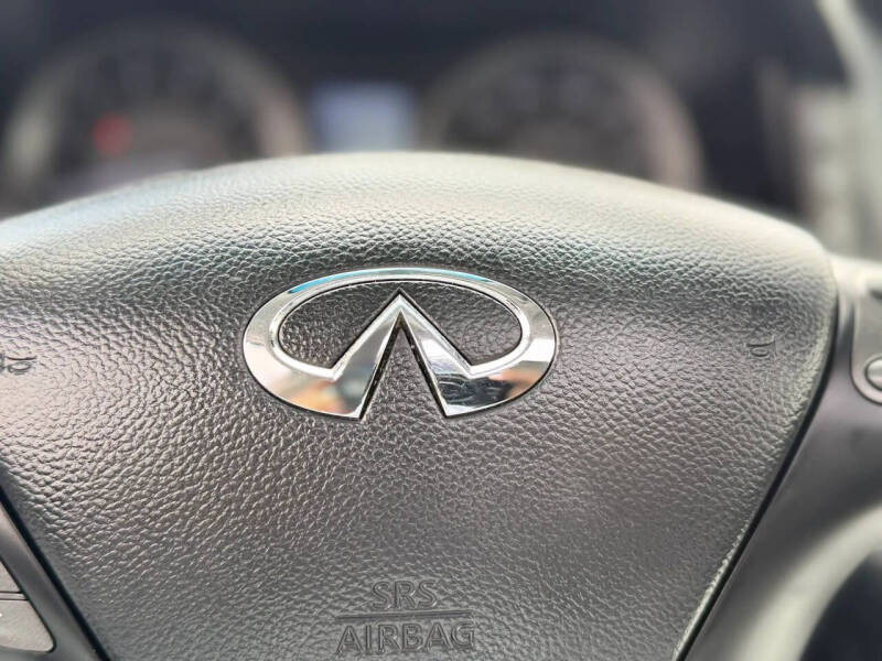 2018 Infiniti Q70 3.7 Luxe