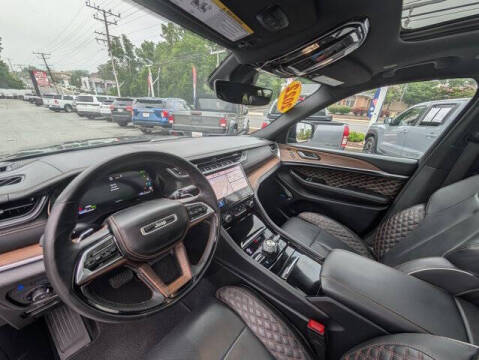 2022 Jeep Grand Cherokee