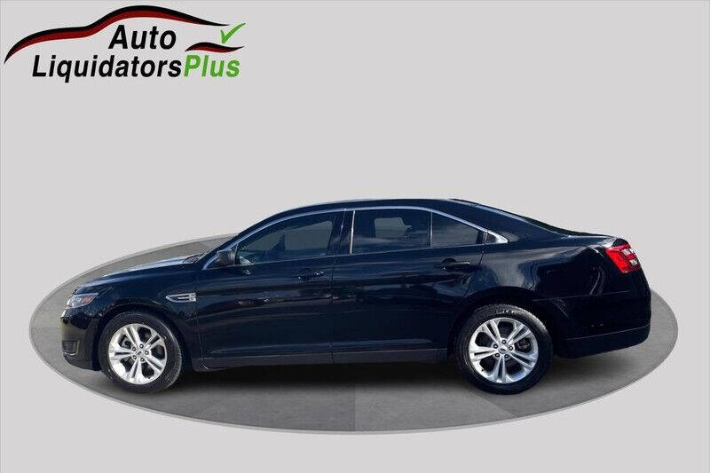 2017 Ford Taurus SE