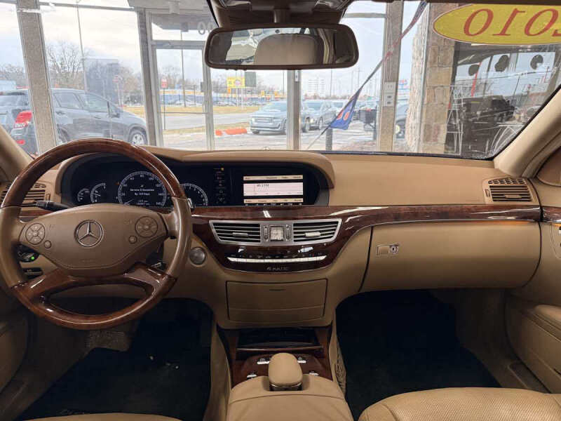 2010 Mercedes-Benz S-Class S 550 4MATIC