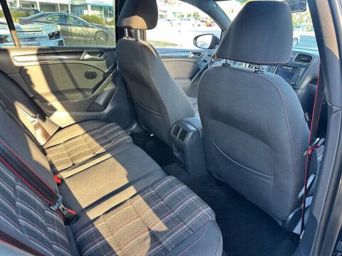 2013 Volkswagen GTI Wolfsburg Edition