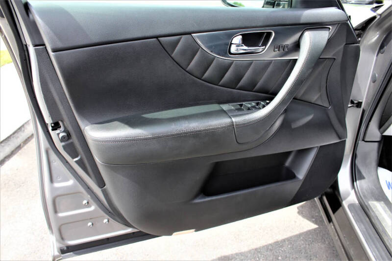 2010 Infiniti FX35
