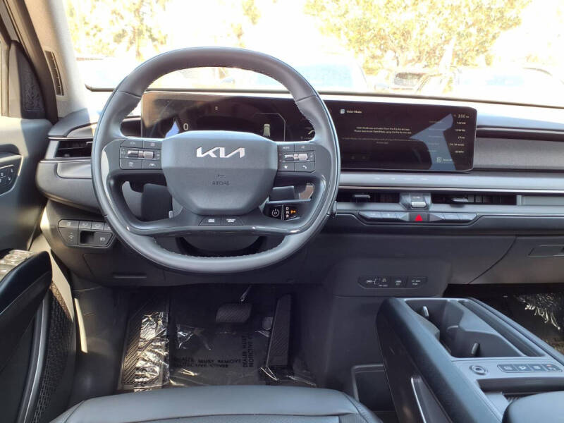 2026 Kia EV9 Wind