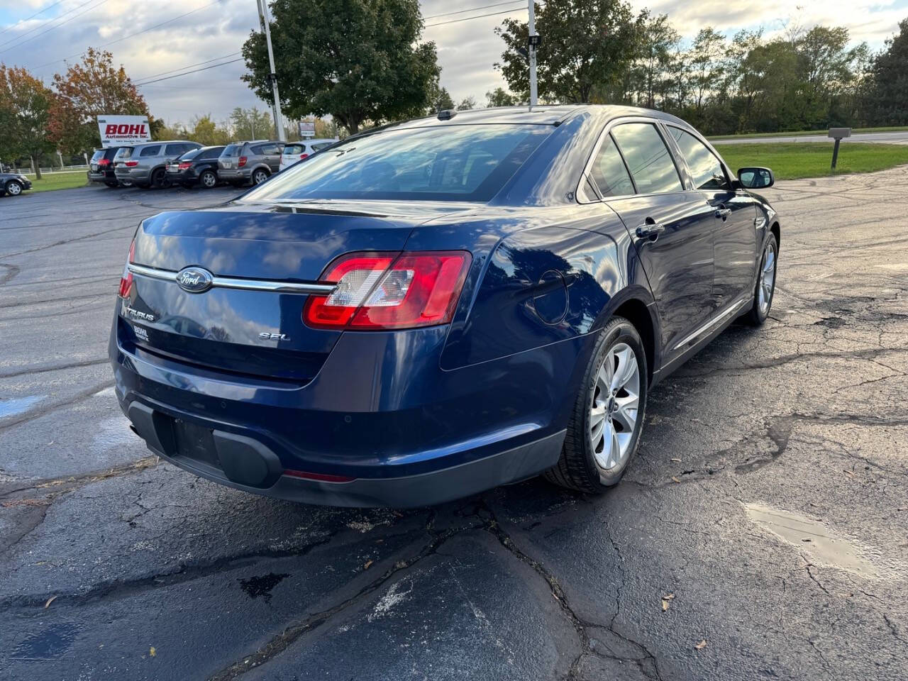 2012 Ford Taurus for sale at BOHL AUTOMOTIVE in Racine, WI